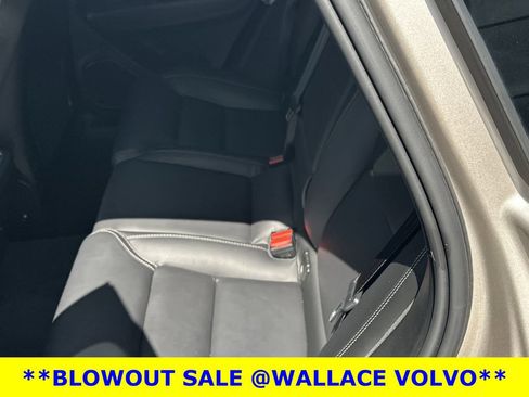 Used 2024 Volvo XC60 B5 Ultimate w/ Protection Package Premier AWD/4WD image 16