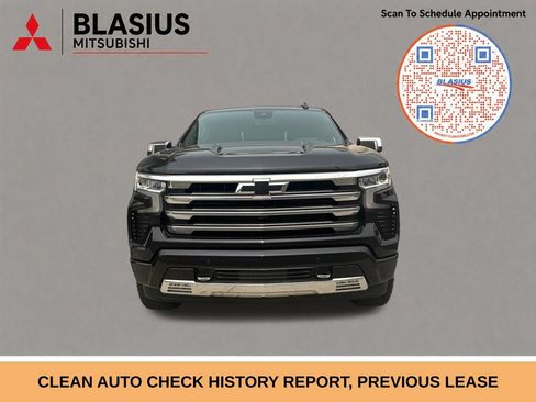 Used 2023 Chevrolet Silverado 1500 High Country w/ Technology Package AWD/4WD image 4