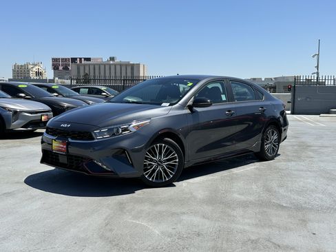 Used 2023 Kia Forte GT-Line w/ GT-Line Technology Package FWD image 2