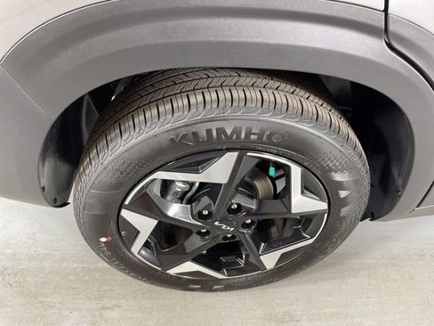 New 2026 Kia Seltos EX image 10