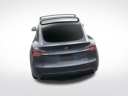 Used 2021 Tesla Model Y Performance image 24