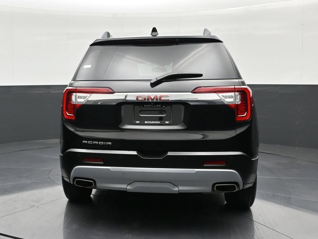 Used 2022 GMC Acadia SLT w/ Preferred Package FWD image 4