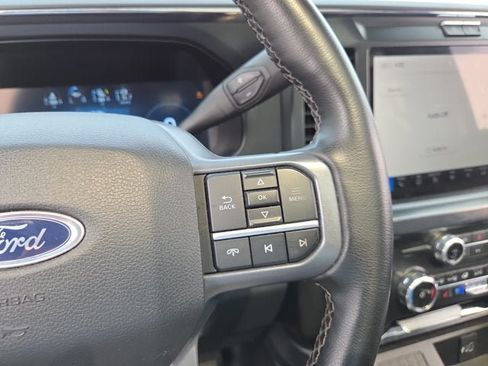 Used 2025 Ford F250 Lariat w/ Black Appearance Package AWD/4WD image 20