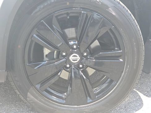 Used 2021 Nissan Rogue Platinum AWD/4WD image 11