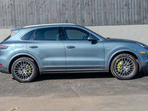 Used 2019 Porsche Cayenne E-Hybrid image 8