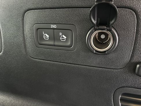 New 2025 Kia Sorento EX w/ EX Panoramic Sunroof Package image 12