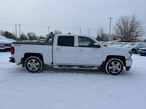 Used 2017 Chevrolet Silverado 1500 LT image 2