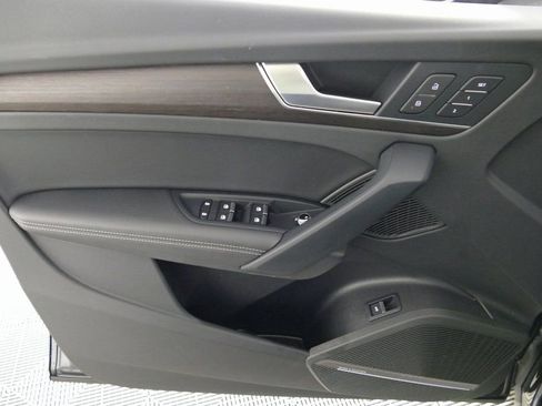 Used 2023 Audi Q5 2.0T Premium Plus w/ Premium Plus Package image 10