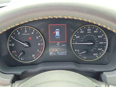 Used 2025 Subaru Crosstrek 2.5i Sport AWD/4WD image 26