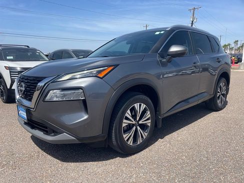 Certified 2023 Nissan Rogue SV w/ SV Premium Package FWD image 3