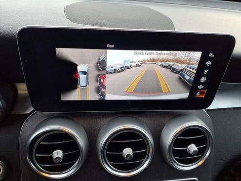 Used 2022 Mercedes-Benz GLC 300 4MATIC image 27