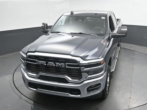 Used 2025 RAM 2500 Big Horn AWD/4WD image 38