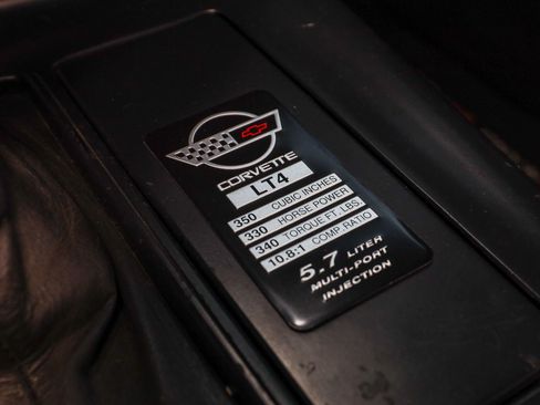 Used 1996 Chevrolet Corvette Convertible RWD image 21