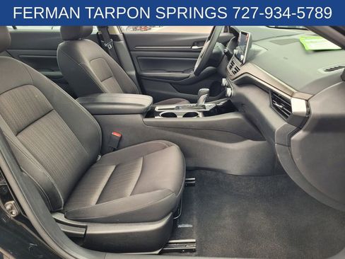 Used 2024 Nissan Altima 2.5 SV image 21