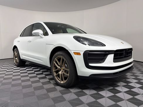 New 2026 Porsche Macan AWD/4WD image 7
