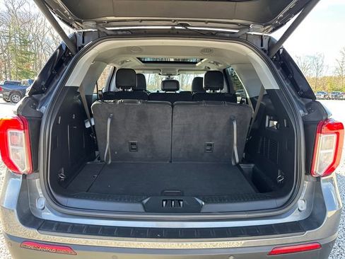 Certified 2022 Ford Explorer XLT w/ Equipment Group 202A image 15