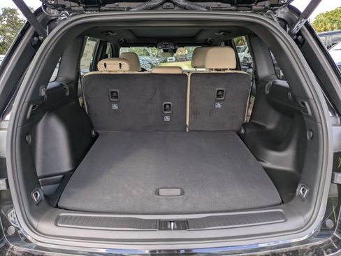 New 2025 Jeep Grand Cherokee Limited w/ Trailer Tow Package image 11