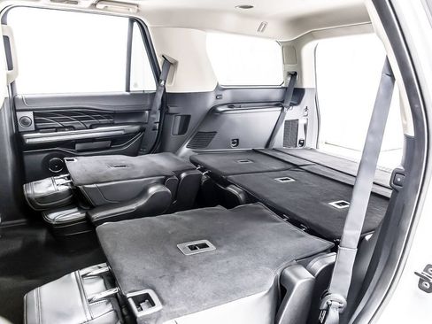 Used 2019 Ford Expedition Platinum RWD image 37