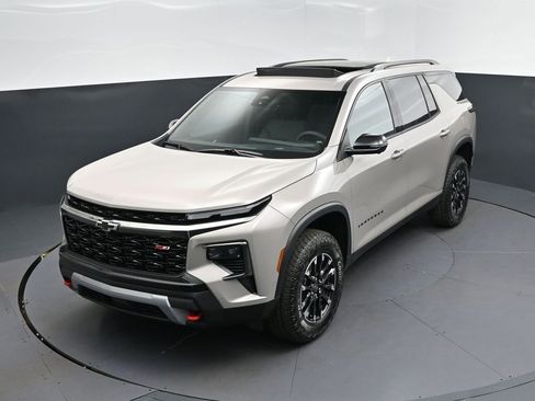 New 2026 Chevrolet Traverse Z71 w/ Enhanced Driving Package AWD/4WD image 32