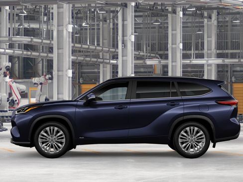 New 2026 Toyota Highlander Platinum image 4