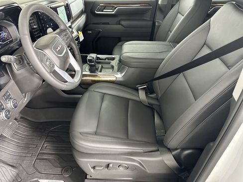 New 2025 GMC Sierra 1500 Elevation w/ Elevation Premium Package image 7