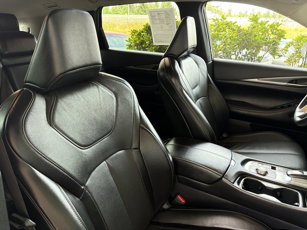 Used 2025 INFINITI QX60 Luxe AWD/4WD image 29