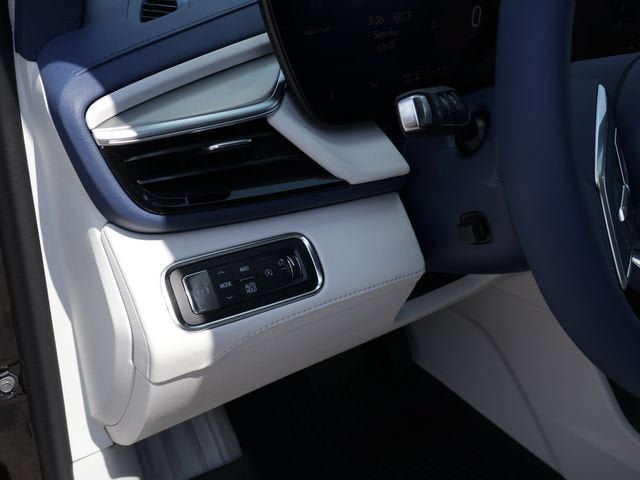New 2026 Buick Enclave Avenir w/ Super Cruise Package AWD/4WD image 23