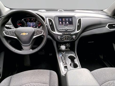 Used 2023 Chevrolet Equinox LT FWD image 16