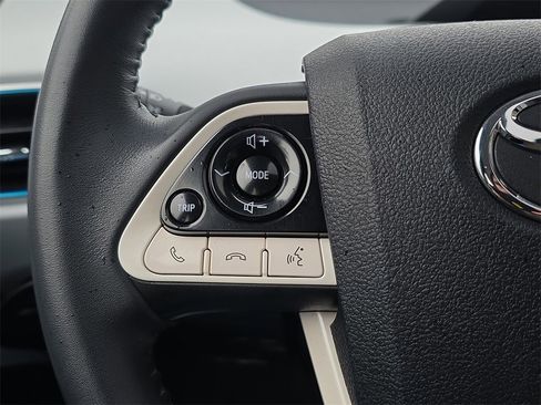 Used 2017 Toyota Prius Four image 21