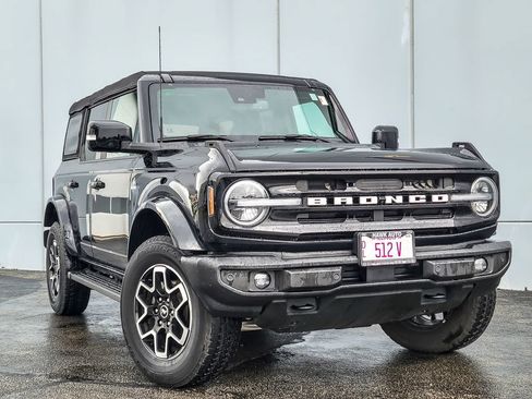 Used 2023 Ford Bronco Outer Banks AWD/4WD image 1