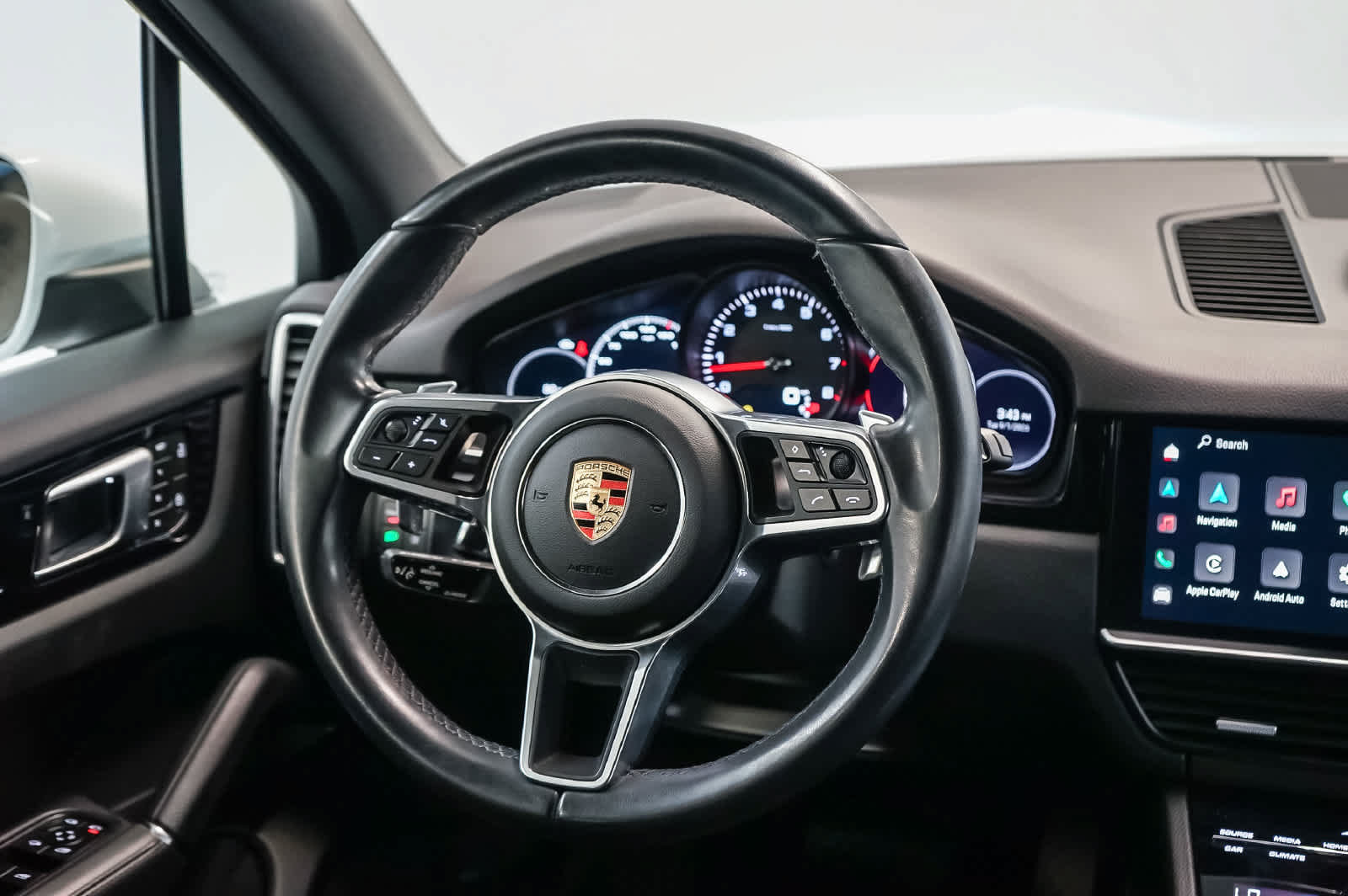 Certified 2023 Porsche Cayenne AWD/4WD image 21
