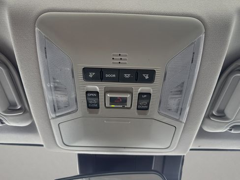 Used 2020 Toyota RAV4 XLE w/ Convenience Package image 27