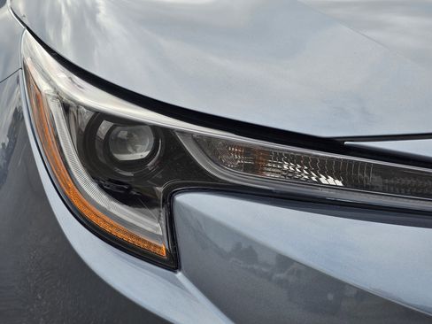 Used 2024 Toyota Corolla LE image 4