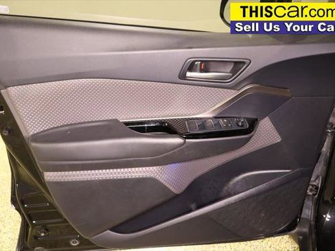 Used 2021 Toyota C-HR Limited FWD image 28