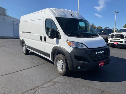 New 2025 RAM ProMaster 2500 w/ Convenience Group