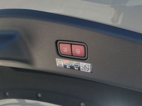 New 2026 Mercedes-Benz CLE 450 4MATIC Coupe image 6