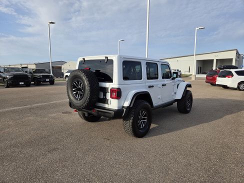 New 2026 Jeep Wrangler Unlimited Rubicon image 7