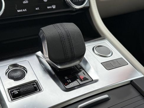 Used 2022 Jaguar F-PACE S image 23