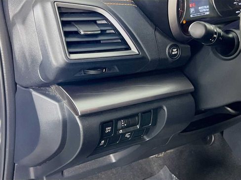 Used 2019 Subaru Crosstrek 2.0i Limited w/ Moonroof Package w/Navigation AWD/4WD image 10