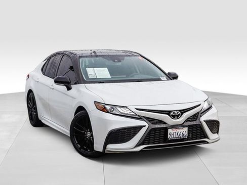 Used 2023 Toyota Camry XSE image 2