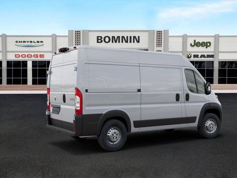 New 2026 RAM ProMaster 2500 w/ Convenience Group FWD image 4