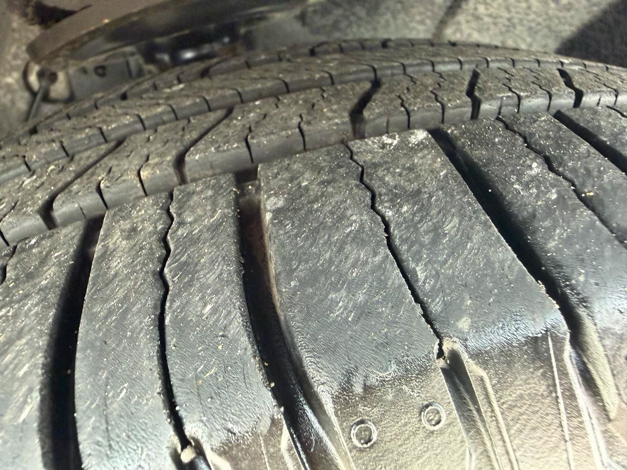 Used 2014 Buick Enclave Premium w/ Trailering Provision Package AWD/4WD image 13