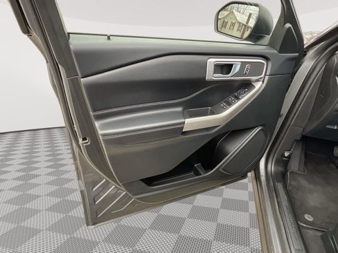 Used 2023 Ford Explorer XLT w/ Equipment Group 202A image 19