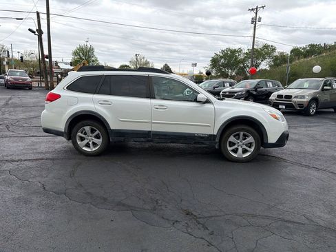 Used 2014 Subaru Outback 2.5i Premium AWD/4WD image 7
