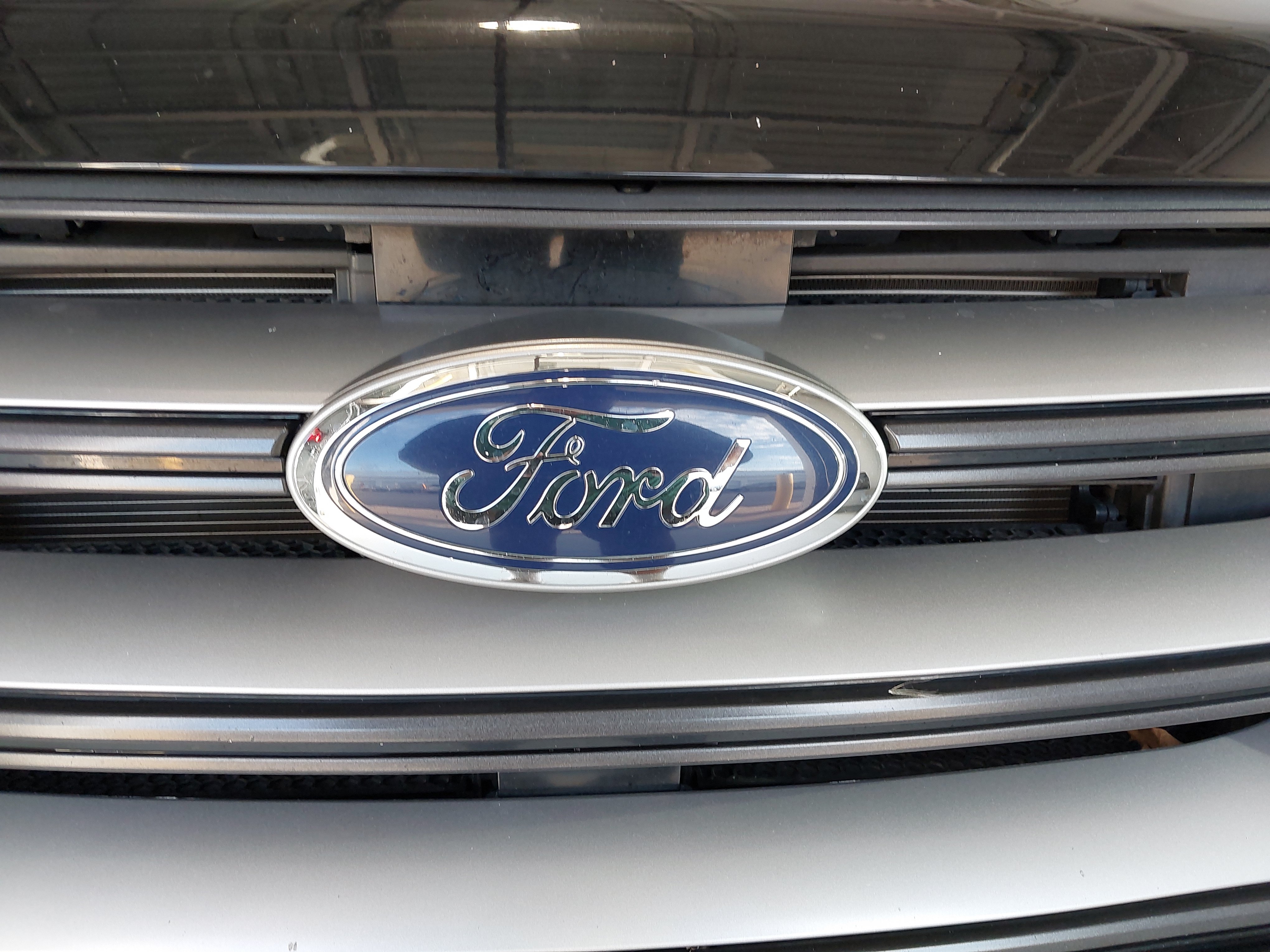 Used 2018 Ford Edge SEL w/ Equipment Group 201A FWD image 31