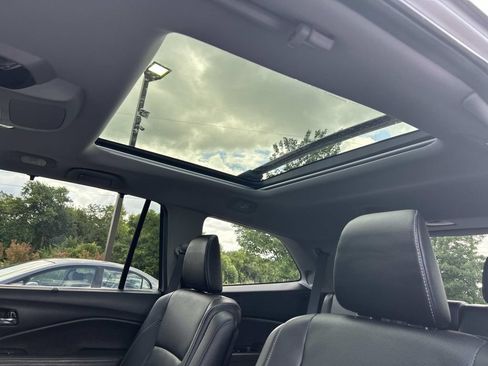 Used 2022 Honda Pilot Elite image 29