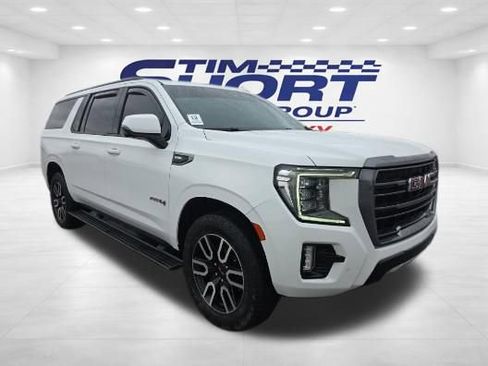 Used 2023 GMC Yukon XL AT4 w/ AT4 Premium Package image 3