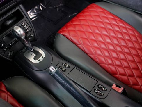 Used 2000 Porsche 911 Cabriolet image 21