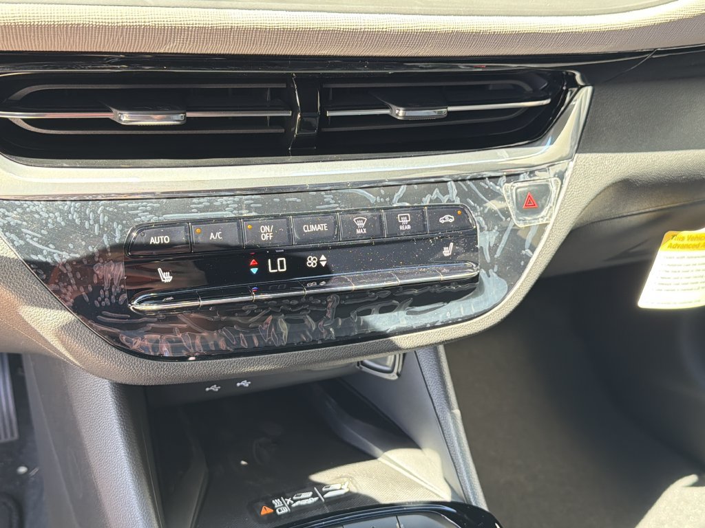 New 2026 Buick Envista Sport Touring FWD image 27