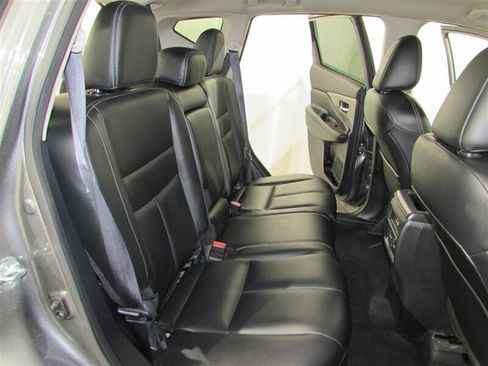 Used 2023 Nissan Murano SV image 89